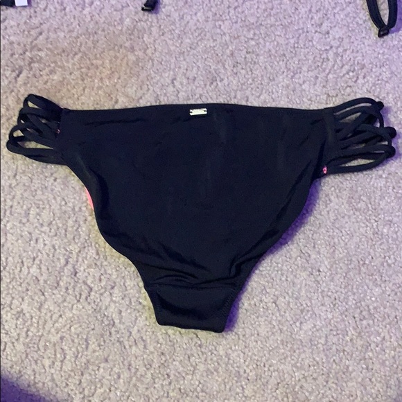 PINK (Victoria’s Secret) Bikini Set - Picture 4 of 4